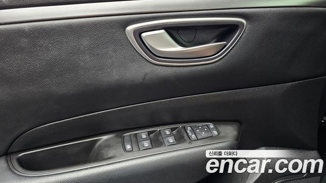 Renault Korea SM6 2.0 LPe SE 2020 — фото 29