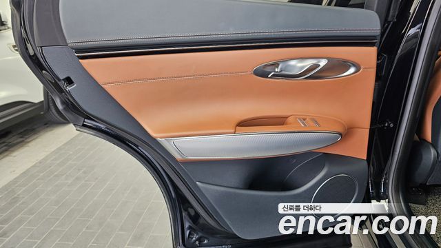 Genesis GV70 2.5T Gasoline AWD 2021 — фото 25