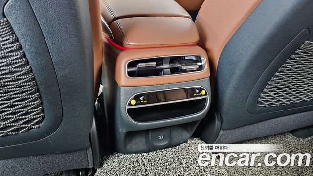 Genesis GV70 2.5T Gasoline AWD 2021 — фото 31