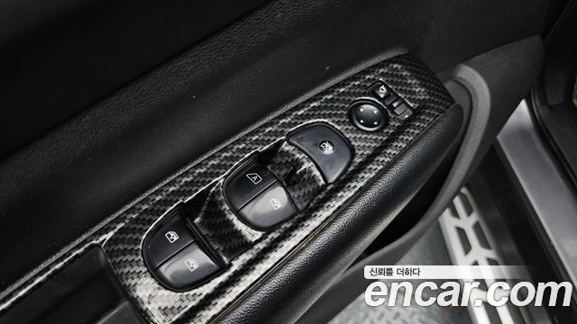 Renault Korea QM6 Diesel 2WD LE 2017 — фото 29