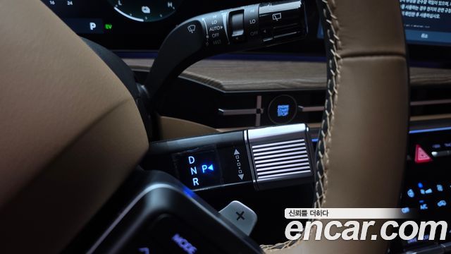 Hyundai Santa Fe (MX5) HEV 1.6 2WD Calligraphy 2025 — фото 9