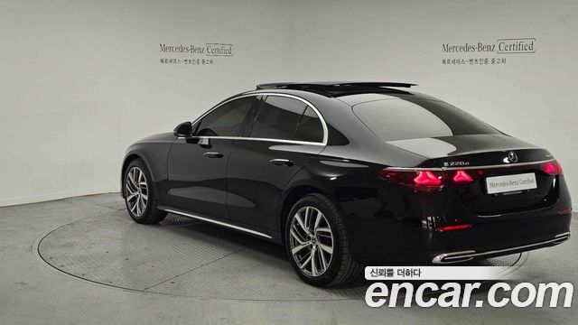 Mercedes-Benz E-Class (W214) E220d 4MATIC Exclusive 2024 — фото 2