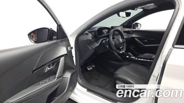 Peugeot e-208 (II) GT 2022 — фото 10