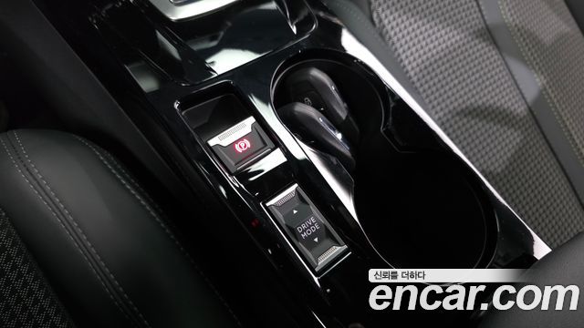 Peugeot e-208 (II) GT 2022 — фото 18