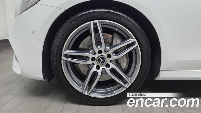 Mercedes-Benz E-Class (W213) E300 AMG Line 2019 — фото 5