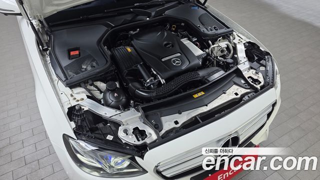 Mercedes-Benz E-Class (W213) E300 AMG Line 2019 — фото 6