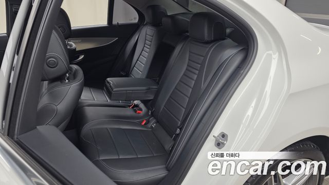 Mercedes-Benz E-Class (W213) E300 AMG Line 2019 — фото 12