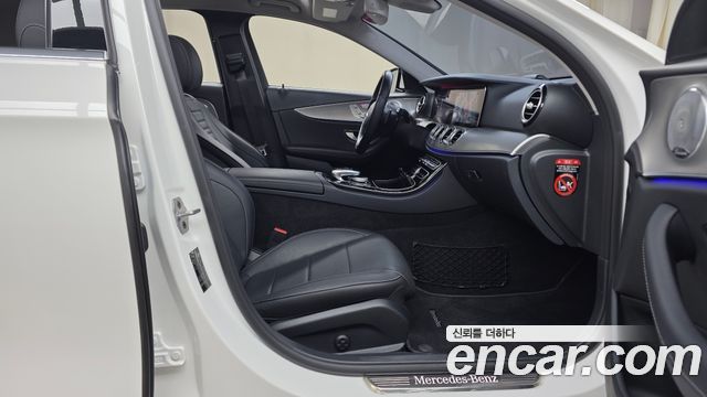 Mercedes-Benz E-Class (W213) E300 AMG Line 2019 — фото 26