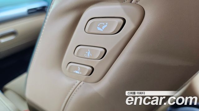 Genesis GV60 Standard 2023 — фото 17