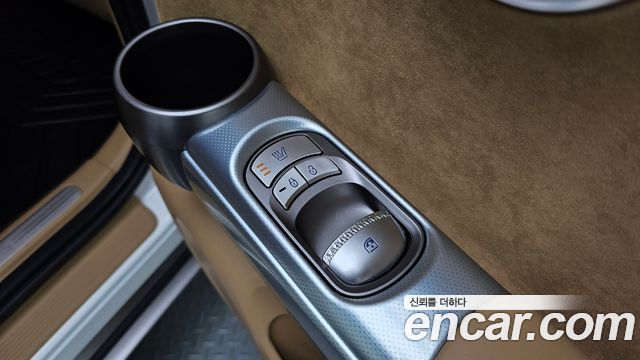Genesis GV60 Standard 2023 — фото 19