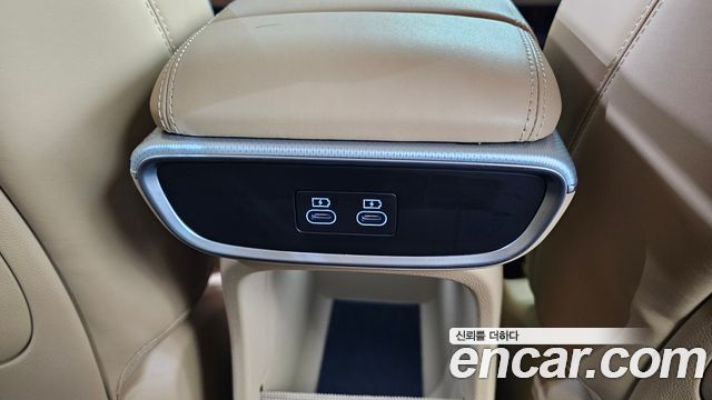 Genesis GV60 Standard 2023 — фото 31