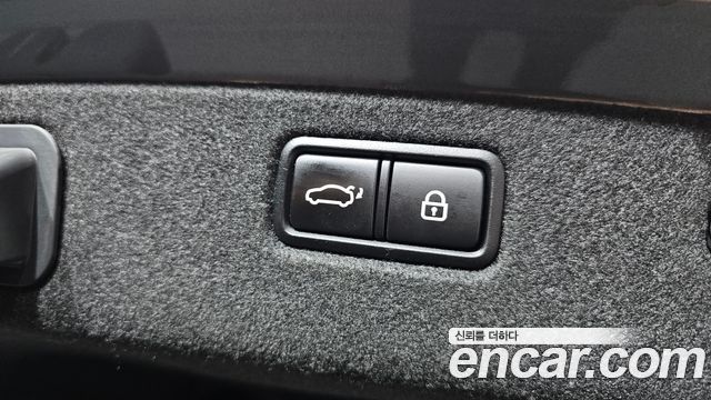 Genesis G70 2.0T Elite 2019 — фото 32