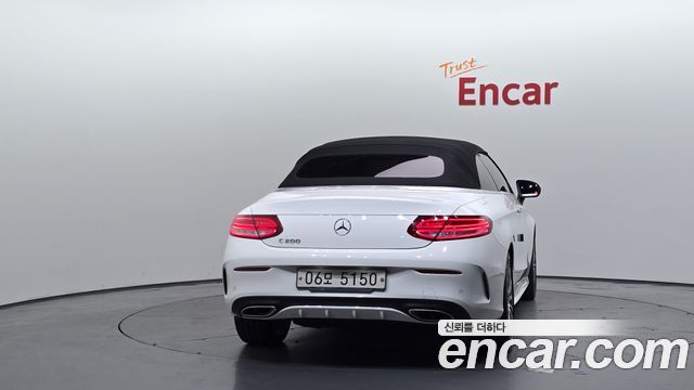 Mercedes-Benz C-Class (W205) C200 Cabriolet 2017 — фото 4