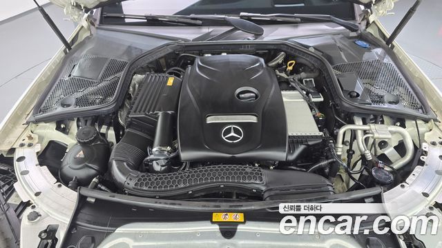 Mercedes-Benz C-Class (W205) C200 Cabriolet 2017 — фото 6