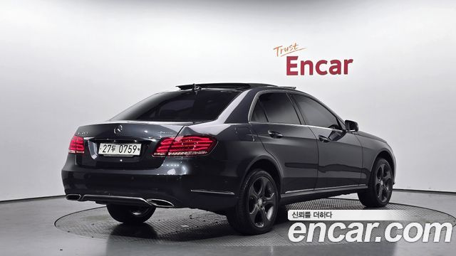 Mercedes-Benz E-Class (W212) E400 4MATIC 2016 — фото 2