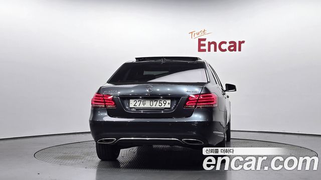 Mercedes-Benz E-Class (W212) E400 4MATIC 2016 — фото 4