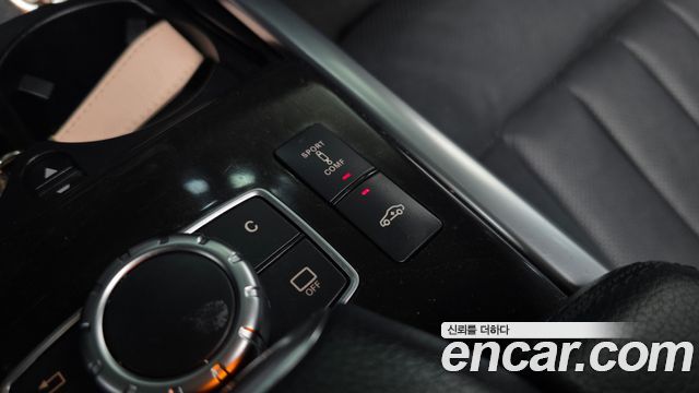 Mercedes-Benz E-Class (W212) E400 4MATIC 2016 — фото 18