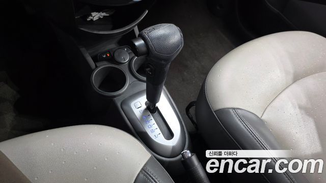 Chevrolet Spark LPG LT Standard 2012 — фото 9