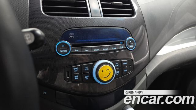 Chevrolet Spark LPG LT Standard 2012 — фото 18