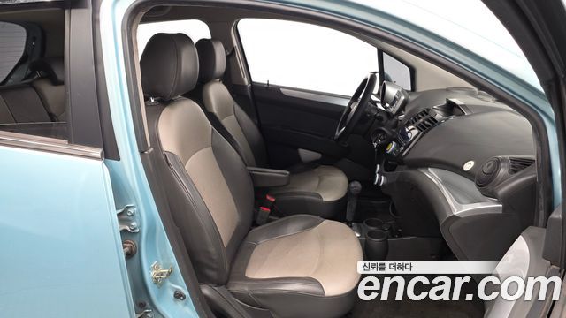 Chevrolet Spark LPG LT Standard 2012 — фото 32