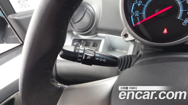 Chevrolet Spark LPG LT Standard 2012 — фото 33