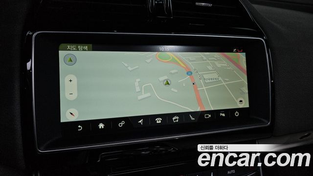 Jaguar XE 20d Prestige 2018 — фото 18