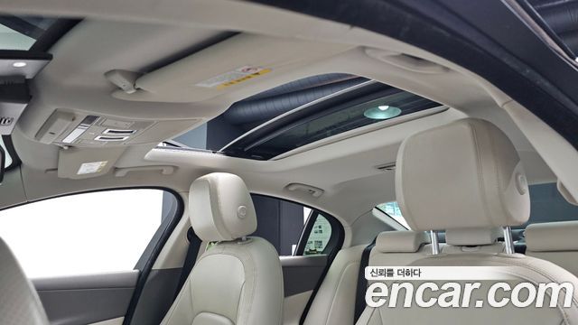 Jaguar XE 20d Prestige 2018 — фото 41