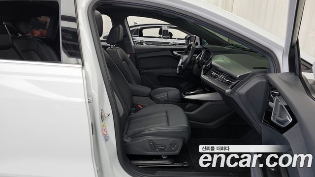 Audi Q4 e-tron (F4) 40 Premium 2022 — фото 11