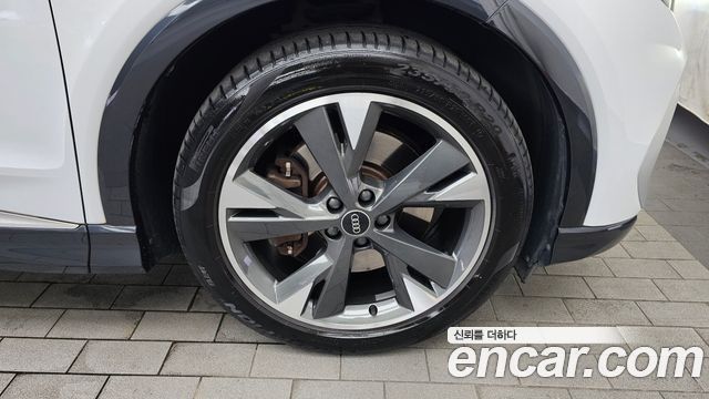 Audi Q4 e-tron (F4) 40 Premium 2022 — фото 21
