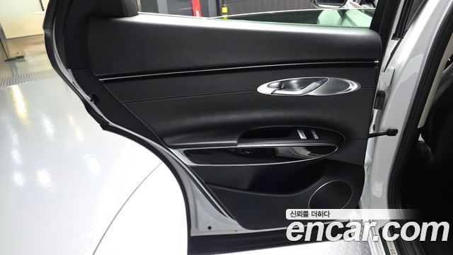 Genesis GV70 2.5T Gasoline 2WD 2022 — фото 25