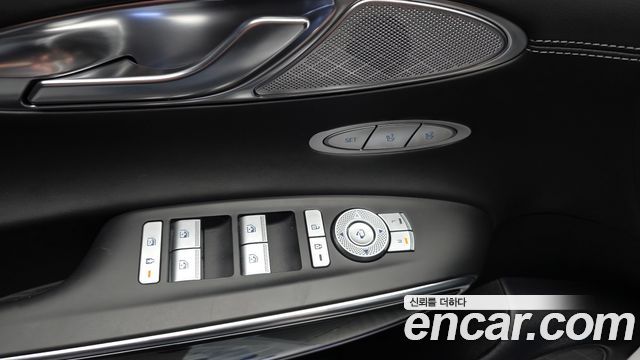 Genesis GV70 2.5T Gasoline 2WD 2022 — фото 30