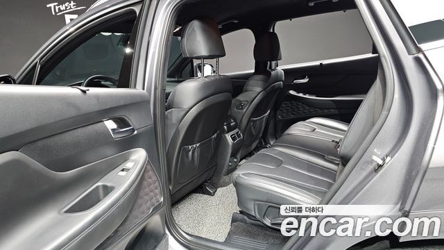 Hyundai Santa Fe Diesel 2.2 2WD Calligraphy 2021 — фото 12