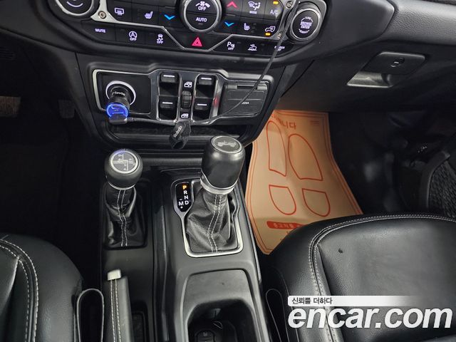 Jeep Wrangler (JL) 2.0 Overland 4Door 4xe 2021 — фото 16