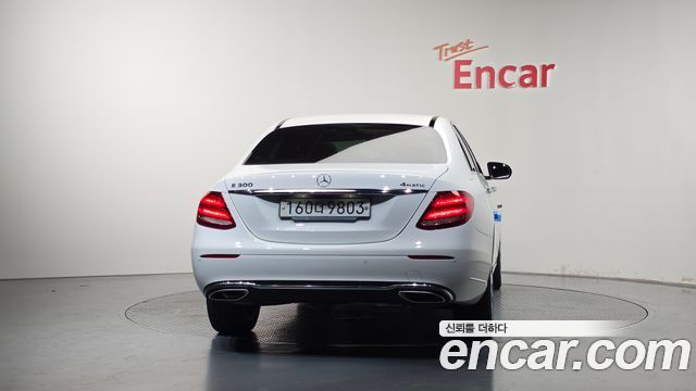 Mercedes-Benz E-Class (W213) E300 4MATIC Exclusive 2020 — фото 4