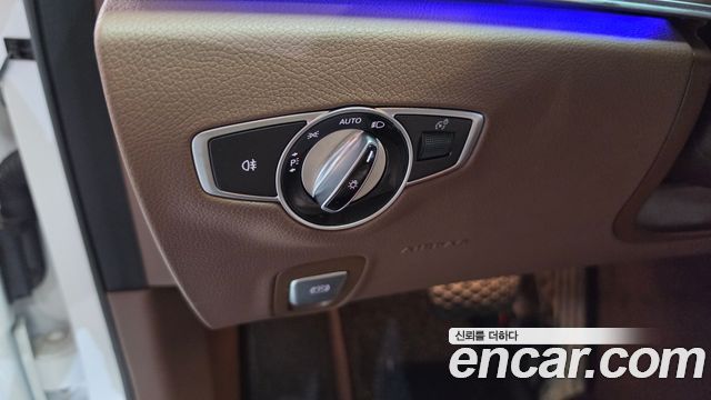 Mercedes-Benz E-Class (W213) E300 4MATIC Exclusive 2020 — фото 30