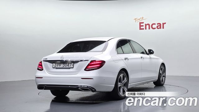 Mercedes-Benz E-Class (W213) E300 Avantgarde 2019 — фото 2