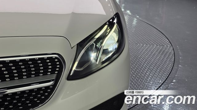 Mercedes-Benz E-Class (W213) E300 Avantgarde 2019 — фото 22