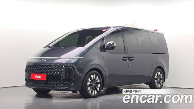 Hyundai Staria 4WD Lounge 9-Seater Inspiration 2022 — фото 1
