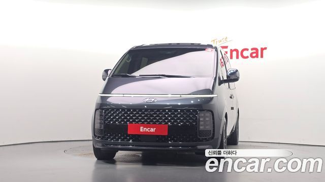 Hyundai Staria 4WD Lounge 9-Seater Inspiration 2022 — фото 3