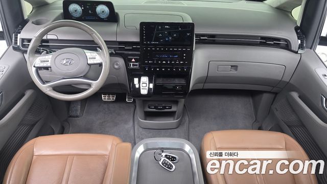 Hyundai Staria 4WD Lounge 9-Seater Inspiration 2022 — фото 7