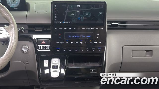 Hyundai Staria 4WD Lounge 9-Seater Inspiration 2022 — фото 15