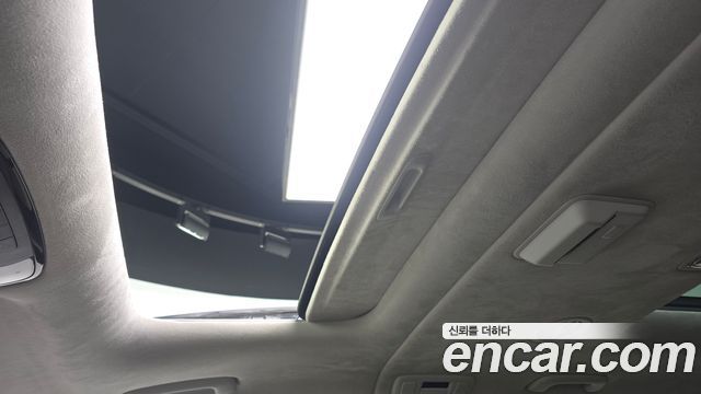 Hyundai Staria 4WD Lounge 9-Seater Inspiration 2022 — фото 19