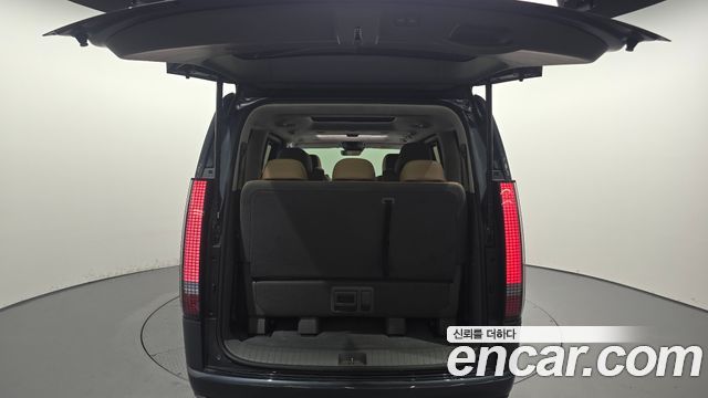 Hyundai Staria 4WD Lounge 9-Seater Inspiration 2022 — фото 37