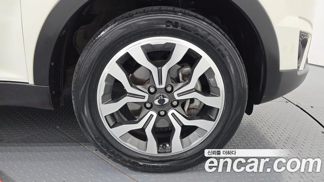 KG Mobility (SsangYong) Korando C 2.2 Extreme 2WD 2016 — фото 21