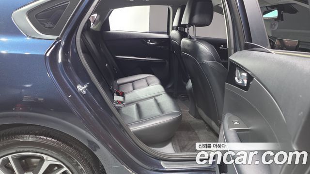 Kia K3 (II) 1.6 Prestige 2024 — фото 11