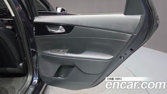 Kia K3 (II) 1.6 Prestige 2024 — фото 25
