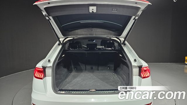 Audi Q8 (4M) 45 TDI Quattro Premium 2020 — фото 20