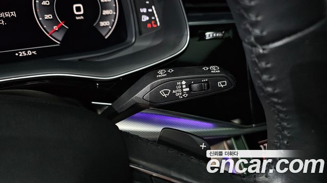 Audi Q8 (4M) 45 TDI Quattro Premium 2020 — фото 27