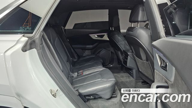 Audi Q8 (4M) 45 TDI Quattro Premium 2020 — фото 34