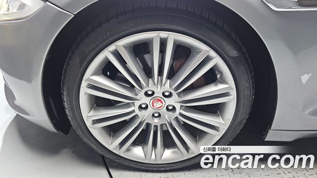 Jaguar XJ 3.0 SC AWD Portfolio LWB X351 2015 — фото 5